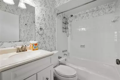 1230 Chatham Park Dr #D, Scott Township, PA 15216 - Photo 22
