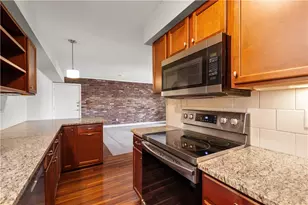1230 Chatham Park Dr, Scott Township, PA 15216 - Photo 10