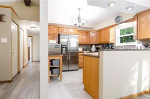 123 Rembrandt Dr, Twp of But SE, PA 16002 - Photo 8