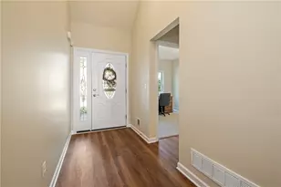 126 Washington Way, Ohio Township, PA 15237 - Photo 2
