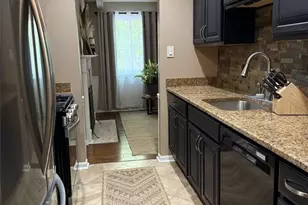 2764 Bingham, Pittsburgh, PA 15241 - Photo 8