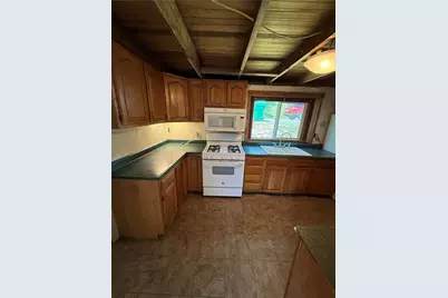 125 Ayers Ave, Twp of But SE, PA 16001 - Photo 12
