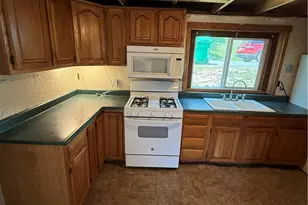 125 Ayers Ave, Twp of But SE, PA 16001 - Photo 12