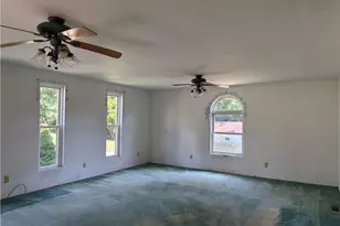 125 Ayers Ave, Twp of But SE, PA 16001 - Photo 28