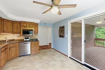 416 Peters Drive, Pittsburgh, PA 15116 - Photo 10