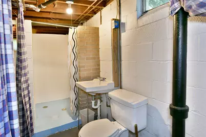 891 Bechtol, Sharon, PA 16146 - Photo 26