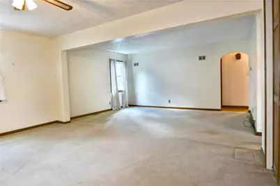891 Bechtol, Sharon, PA 16146 - Photo 10