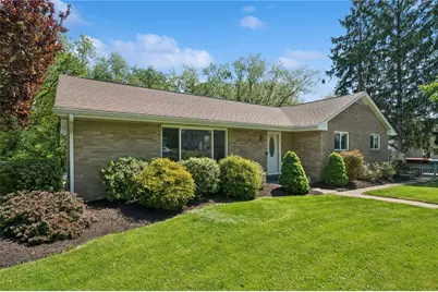 1101 Fairlane Dr, Hopewell Township, PA 15001 - Photo 2