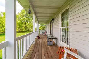 164 Bradley Rd, Jackson Center Boro, PA 16133 - Photo 2