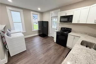 417 Bartram Ave, New Castle, PA 16101 - Photo 14