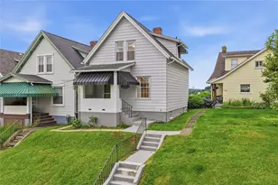 724 St Clair Ave, Jeannette, PA 15644 - Photo 2