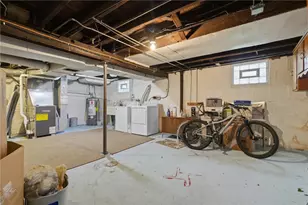 724 St Clair Ave, Jeannette, PA 15644 - Photo 24