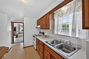 2975 Leechburg Rd, Pittsburgh, PA 15239 - Photo 4