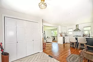 736 Pinetree Rd, Pittsburgh, PA 15243 - Photo 4