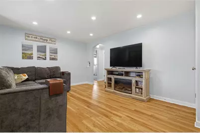 664 Somerville Dr, Scott Township, PA 15243 - Photo 8