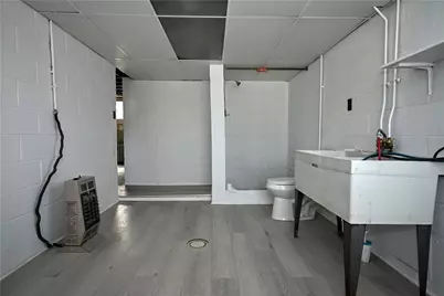 1255 Rosecrest Ave, Monessen, PA 15062 - Photo 24