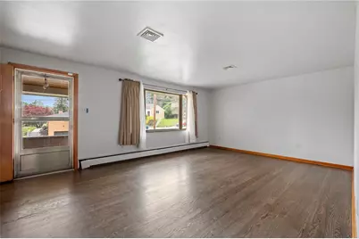 200 Erwin Pl, McKees Rocks, PA 15136 - Photo 4