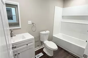 417 Bartram Ave, New Castle, PA 16101 - Photo 12
