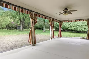 123 Windy Ghoul Dr, Brighton Township, PA 15009 - Photo 8