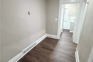 417 Bartram Ave, New Castle, PA 16101 - Photo 16