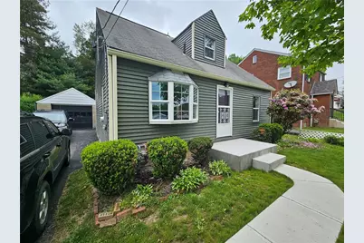 520 Joffre St, Ellwood City, PA 16117 - Photo 2