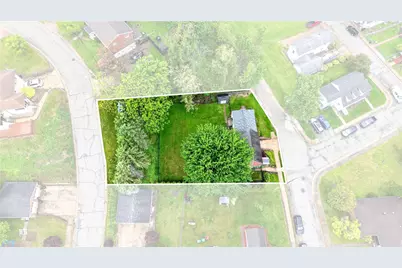 2 Broad St, Jeannette, PA 15644 - Photo 38