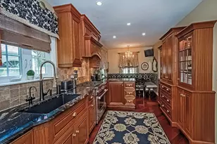 71 Mayfair Dr, Pittsburgh, PA 15228 - Photo 12