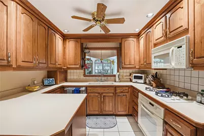 1325 Stanton St, Sharon, PA 16146 - Photo 12