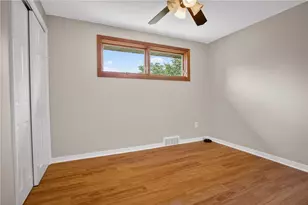 258 Hillcrest Cir, Ross Twp, PA 15237 - Photo 20