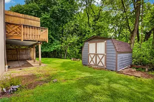 258 Hillcrest Cir, Ross Twp, PA 15237 - Photo 42