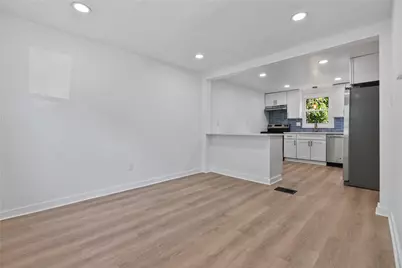 2843 McKelvey Rd, Pittsburgh, PA 15221 - Photo 6