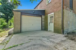 2843 McKelvey Rd, Pittsburgh, PA 15221 - Photo 24