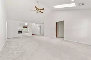1002 Sunnyfield Ct, Penn Twp, PA 15636 - Photo 10