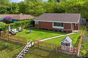 406 Virginia Ave, Ambridge, PA 15003 - Photo 2