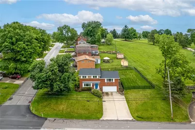 1905 Swallow Hill Rd, Scott Township, PA 15220 - Photo 4