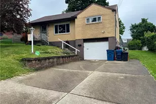 19 Hallmark Dr, Pittsburgh, PA 15235 - Photo 2