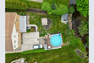 223 Amity Road, Glenshaw, PA 15116 - Photo 4