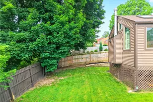 613 Elaine Dr, Pittsburgh, PA 15236 - Photo 38