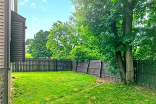 613 Elaine Dr, Pittsburgh, PA 15236 - Photo 36