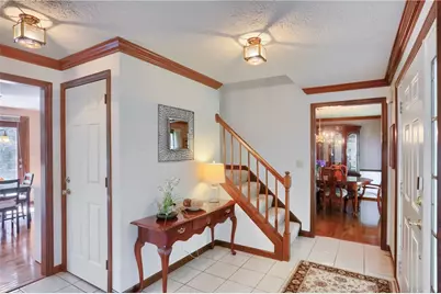 5124 Bronwyn Ct, Hampton, PA 15044 - Photo 4