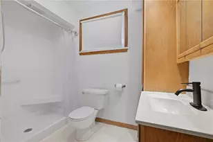 220 E Sheridan Ave, New Castle, PA 16105 - Photo 8