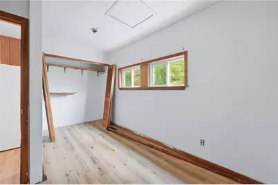 1 Walnut St, Greenville Boro, PA 16125 - Photo 12