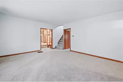 1 Walnut St, Greenville Boro, PA 16125 - Photo 10
