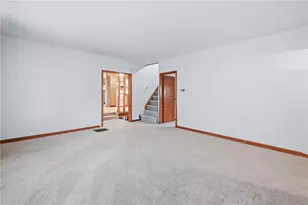 1 Walnut St, Greenville Boro, PA 16125 - Photo 10