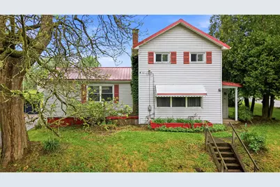 1 Walnut St, Greenville Boro, PA 16125 - Photo 2