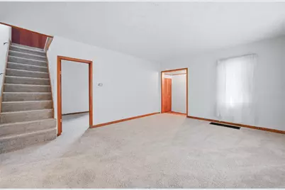 1 Walnut St, Greenville Boro, PA 16125 - Photo 8