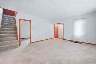 1 Walnut St, Greenville Boro, PA 16125 - Photo 8