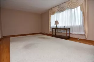 1150 Vivjon Dr, West Homestead, PA 15120 - Photo 12