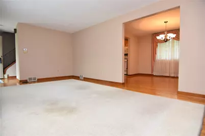 1150 Vivjon Dr, West Homestead, PA 15120 - Photo 10