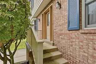 139 E Edgewood Dr, Peters Township, PA 15317 - Photo 4